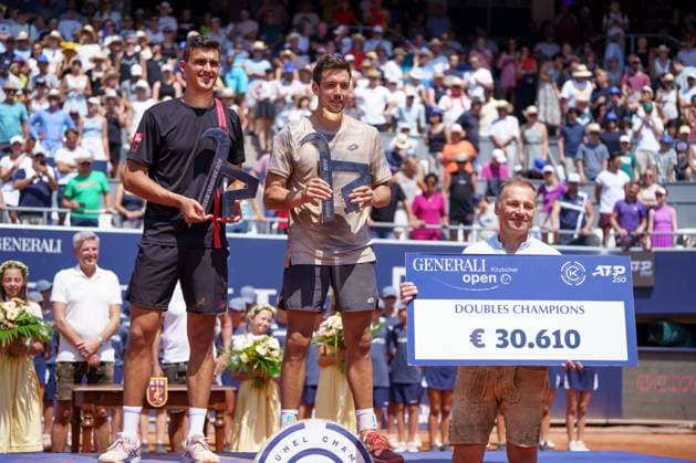 Generali Open ATP, Tennis Herren 250 2024; Kitzbühel, 27.07.2024 Alexander Erler (AUT, Österreich) und Andreas Mies (GER, Deutschland) bei der Siegerehrung; Generali Open 2024, ATP 250, Sportpark Kitzbühel am 27.07.2024, Kitzbühel. Copyright: xBEAUTIFULxSPORTSx Pajonkx