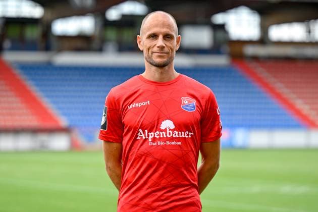Manuel Stiefler; SpVgg Unterhaching; 3.Liga, Porträttermin 2024 2025