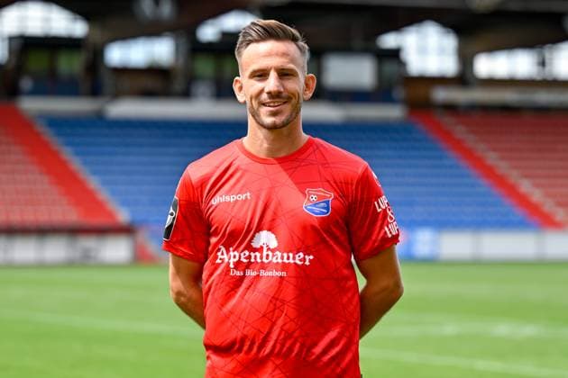 Simon Skarlatidis; SpVgg Unterhaching; 3.Liga, Porträttermin 2024 2025