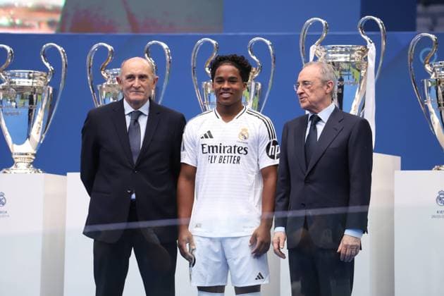 Sport Themen der Woche KW30 Real Madrid present their new player Endrick at the Santiago Bernabeu, Madrid 27 July 2024 Cordon Press 