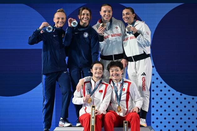 27th July 2024; Paris Olympic Games, Olympische Spiele, Olympia, OS Paris, France, Day 2; Womens 3m synchronised springboard diving final, the podium with Yani Chang and Yiwen Chen of China receiving Gold, Sarah Bacon and Kassidy Cook of USA receiving Silverm Yasmin Harper and Scarlett Mew Jensen Bronze  ActionPlus12672575 SimonxWest