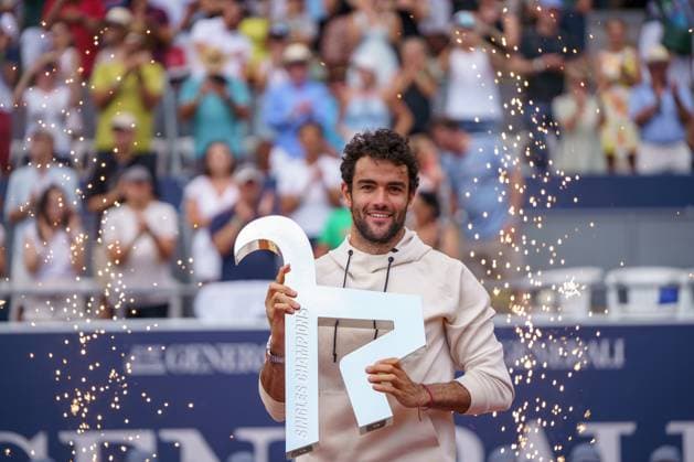 Generali Open ATP, Tennis Herren 250 2024; Kitzbühel, 27.07.2024 Matteo Berrettini (ITA, Italien) jubelt bei der Siegerehrung der Generali Open; Generali Open 2024, ATP 250, Sportpark Kitzbühel am 27.07.2024, Kitzbühel. Copyright: xBEAUTIFULxSPORTSx Pajonkx
