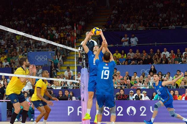 Action of the match during Men s volleyball - Italy vs Brazil, Olympic Games, Olympische Spiele, Olympia, OS Paris 2024 in Paris, France, July 27 2024  Copyright: xPasqualexGolia IPAxSportx xipa-ax xx IPA_48309412 IPA_Agency_IPA48309412