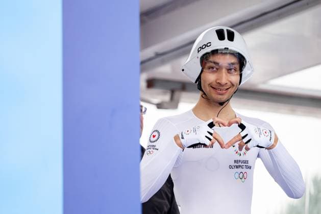 Sport Themen der Woche KW30 Sport Bilder des Tages 240727 Amir Ansari of Olympic Refugee team ahead of men s individual cycling time trial during day 1 of the Paris 2024 Olympic Games, Olympische Spiele, Olympia, OS on July 27, 2024 in Paris. Photo: Vegard Grott BILDBYRAN kod VG VG0632 bbeng olympic games olympics os ol olympiska spel olympiske leker paris 2024 paris-os paris-ol cycling sykkel sykling tempo *** 240727 Amir Ansari of Olympic Refugee team ahead of men s individual cycling time trial during day 1 of the Paris 2024 Olympic Games on July 27, 2024 in Paris Photo Vegard Grott BILDBYRAN kod VG VG0632 bbeng olympic games olympics os ol olympiska spel olympiske leker paris 2024 paris os paris ol cycling sykkel sykling tempo  Copyright: VEGARDxGRoTT BB240727VG002