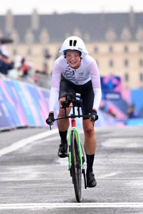 OLY24 CYCLING, Kim Cadzow of New Zealand in action during the Womens Individual Time Trials during the 2024 Paris Olympic Games, Olympische Spiele, Olympia, OS in Paris, France, Saturday, July 27, 2024.. ( NO ARCHIVING, EDITORIAL USE ONLY, NO USE IN BOOKS WITHOUT CONSENT PARIS FRANCE  Copyright: xJOELxCARRETTx 20240728157235367167