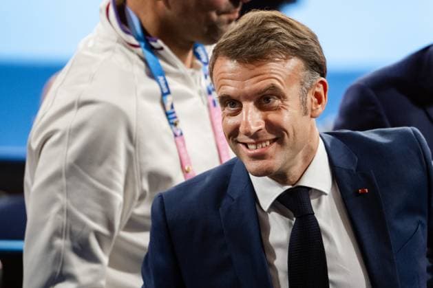 240727 President Emmanuel Macron of France after the men™s 60 kg final judo match during day 1 of the Paris 2024 Olympic Games, Olympische Spiele, Olympia, OS on July 27, 2024 in Paris. Photo: Ludvig Thunman BILDBYRAN kod LT LT0643 judo olympic games olympics os ol olympiska spel olympiske leker paris 2024 paris-os paris-ol 1 bbeng jubel Copyright: LUDVIGxTHUNMAN BB240727LT161
