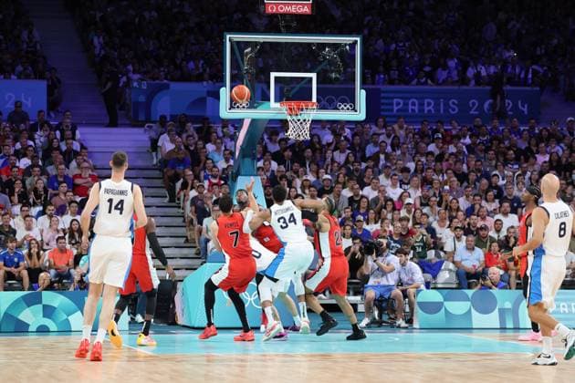 Action Mens basketball, Greece vs Canada, Men s preliminary round during the Olympic Games, Olympische Spiele, Olympia, OS Paris 2024 JO 2024 : BASKET BALL - Grece vs Canada - Jeux Olympiques 2024 - Paris2024 - Lille - 27 07 2024 DPPI Panoramic 