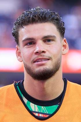 July 27, 2024, Inglewood, California, USA: Omar Rekik 60 of Arsenal FC warms up on the sidelines during their Rivals in Red Tour match against Manchester United, ManU on Saturday July 27, 2024 at the SoFi Stadium in Inglewood, California. Arsenal defeats Manchester United, 2-1. ARIANA RUIZ PI Inglewood U.S - ZUMAp124 20240727_zaa_p124_032 Copyright: xArianaxRuizx