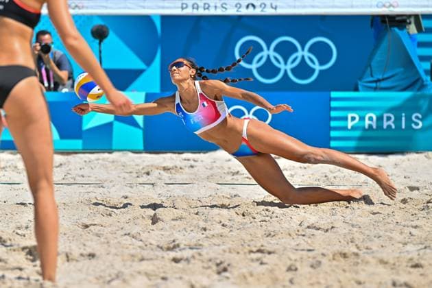 Olympische Spiele (Beachvolleyball); Paris 28.07.2024 Vorrunde, Frauen, GER-FRA; Clemence Vieira, Copyright: xBEAUTIFULxSPORTS TomxBlochx