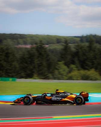 81 PIASTRI Oscar (aus), McLaren F1 Team MCL38, action during the Formula 1 Rolex Belgian Grand Prix 2024, 14th round of the 2024 Formula One World Championship, WM, Weltmeisterschaft from July 26 to 28, 2024 on the Circuit de Spa-Francorchamps, in Stavelot, Belgium - F1 - BELGIAN GRAND PRIX 2024 DPPI Panoramic  240728_R14_BELGIO_DP_JFR62567