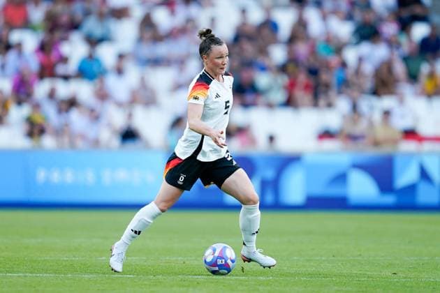 Olympic Games, Olympische Spiele, Olympia, OS Paris 2024 - Football Women - Germany v Australia Marina Hegering (Germany, 5) controls the ball during the Olympic Games Paris 2024 Group B football match between Germany and Australia at Stade de Marseille in Marseille, France. Daniela Porcelli SPP Copyright: xDanielaxPorcellix xSPPx daniela_porcelli_sports_press_photo_183023