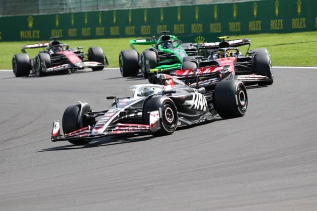 Stavelot, Belgien 26.- 28. Juli 2024: FIA - Formel 1 - WM - Großer Preis Belgien - Circuit de Spa-Francorchamps - 2024 Im Bild: Nico Huelkenberg (DEU), Nico H?lkenberg (DEU) vor Pierre Gasly (FRA) und Guanyu Zhou (CHN) Circuit de Spa-Francorchamps Copyright: xFotostandx xHorstxBernhardtx