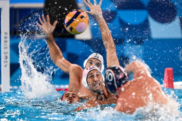 Bilder des Jahres 2024, Sport 07 Juli Sport Themen der Woche KW30 Sport Bilder des Tages Gonzalo Echenique of Italy during the Water polo, Wasserball men match between team Italy (white caps) and team United Staes of America (blue caps) of the Paris 2024 Olympic Games, Olympische Spiele, Olympia, OS at Aquatics Centre in Paris (France), July 28, 2024. Andrea Stacci