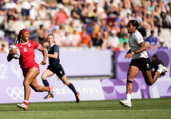 July 28, 2024, Paris, FRANCE: Canada back Charity Williams (6) looks back at Fiji forward Verenaisi Ditavutu (2) during first half Women rugby 7s rugby action at the Paris Summer Olympics in Paris, France on Sunday, July 28, 2024. Canada News - July 28, 2024  - ZUMAc35_ 20240728_zaf_c35_056 Copyright: xNathanxDenettex