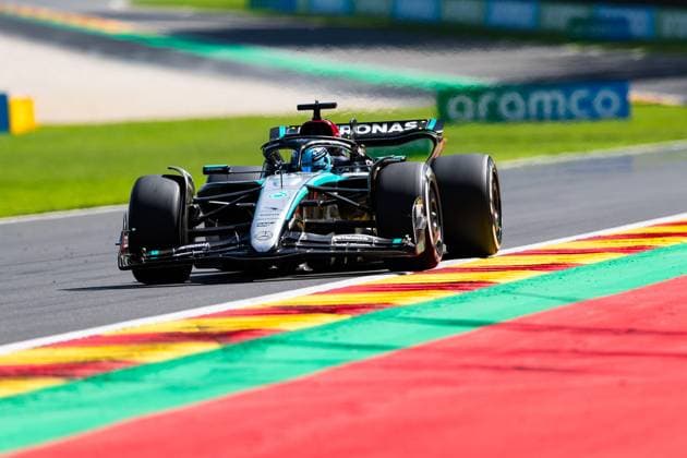63 RUSSELL George (gbr), Mercedes AMG F1 Team W15, action during the Formula 1 Rolex Belgian Grand Prix 2024, 14th round of the 2024 Formula One World Championship, WM, Weltmeisterschaft from July 26 to 28, 2024 on the Circuit de Spa-Francorchamps, in Stavelot, Belgium - F1 - BELGIAN GRAND PRIX 2024 DPPI Panoramic  240728_R14_BELGIO_DP__F_13379.CR2_