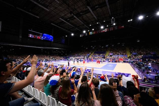 28.07.2024, Paris, Arena Paris Süd Volleyball, Olympische Spiele, Vorrunde, Frankreich (FRA) vs. Serbien (SRB) General view Übersicht Uebersicht Arena Paris Süd Feature Fans Zuschauer