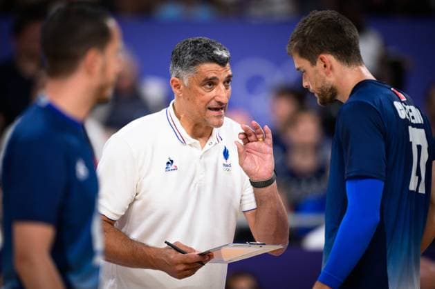 28.07.2024, Paris, Arena Paris Süd Volleyball, Olympische Spiele, Vorrunde, Frankreich (FRA) vs. Serbien (SRB) Andrea Giani (Trainer Coach FRA)