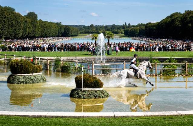 Sport Themen der Woche KW30 Sport Bilder des Tages July 28, 2024, Paris, France: Paris 2024: Eventing Ã¢â‚¬ GermanyÃ¢â‚¬â ¢s CHRISTOPH WAHLER crossing water after two jumps during Eventing Cross-Coutnry held on the grounds of the Palace of Versailles during the XXXIII Olympic Games, Olympische Spiele, Olympia, OS Sunday July 28, 2024. Photographs by Paris France - ZUMAa35_ 20240728_zaf_a35_016 Copyright: xDanielxA.xAndersonx