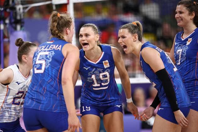 PARIS, 29-07-2024, Paris 2024 Olympic Games, Olympische Spiele, Olympia, OS Paris South Arena, Volleyball women, Netherlands - Turkey, Happy faces at the Dutch Volleyball Women s Team France: Olympic Games - Volleyball women Netherlands - Turkey (Paris 2024)  x25875645x Copyright: