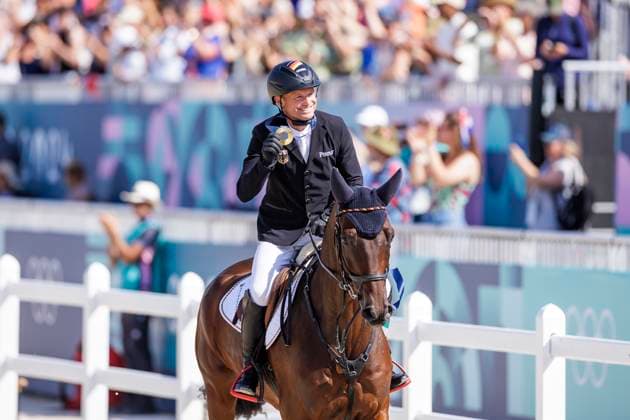 PARIS - Olympische Sommer Spiele Olympic Summer Games 2024, PARIS - Olympische Sommer Spiele Olympic Summer Games 2024 JUNG Michael (GER), Chipmunk FRH Siegerehrung Prize giving ceremony Teilprüfung Springen Team Entscheidung Show Jumping Team cometition Paris, Schloss Versailles, ChÃ¢teau de Versailles 29. July 2024 -
