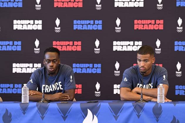 Entraînement de l Équipe de France Olympique Masculine au Complexe Sportif de la Gardi à Trets, le 29 juillet 2024. Arnaud Kalimuendo et Guillaume Restes FOOTBALL : Entraînement de l Équipe de France Olympique Masculine - Trets - 29 07 2024 WilliamCannarella Panoramic 