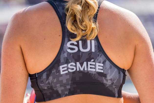 July 29, 2024, Paris, Ile de France, France: Switzerland s Blocker ESMEE BOEBNER (SUI) (2) competes against Latvia during their Preliminary Phase - Pool D Women s Beach volleyball, Beachvolleyball match at the Stade Tour Eiffel stadium during the 2024 Paris Summer Olympics in Paris, France.Latvia Paris France - ZUMAa161 20240729_oly_a161_029 Copyright: xWalterxArcex