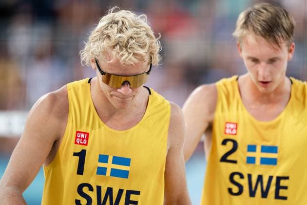 240729 David Ahman and Jonatan Hellvig of Sweden in men s preliminary round Beach volleyball, Beachvolleyball match between Sweden and Qatar during day 3 of the Paris 2024 Olympic Games, Olympische Spiele, Olympia, OS on July 29, 2024 in Paris. Photo: Vegard Grott BILDBYRAN kod VG VG0637 bbeng olympic games olympics os ol olympiska spel olympiske leker paris 2024 paris-os paris-ol beachvolleyboll beach volleyball sandvolleyball sverige sweden depp Copyright: VEGARDxGRoTT BB240729VG106