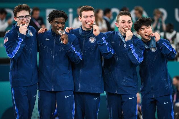 Team of United States celebrate with his bronze medal during the Artistic Gymnastics, MEN S TEAM FINAL, Olympic Games, Olympische Spiele, Olympia, OS Paris 2024 on 29 July 2024 at Bercy Arena in Paris, France - Photo Matthieu Mirville DPPI Media Panoramic OLYMPIC GAMES PARIS 2024 - 29 07 DPPI Panoramic  MM1-3673