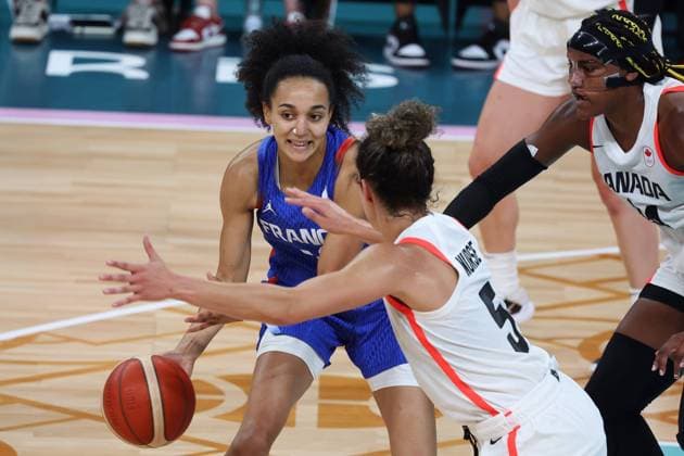 JEUX OLYMPIQUES PARIS 2024 PHOTOPQR VOIX DU NORD Ludovic Maillard ; 29 07 2024 ; Villeneuve d ascq le 29 07 2024 basket FEMME LACAN leila FRANCE CONTRE LE CANADA stade pierre mauroy. LA VOIX DU NORD PHOTO LUDOVIC MAILLARD - The Paris 2024 Summer Olympic Games, Olympische Spiele, Olympia, OS (Jul 26-Aug 11, 2024).