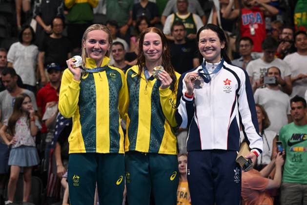 OLY24 SWIMMING, (L-R) Silver medallist Australia swimmer Ariarne Titmus, Gold Medalist Australian swimmer Mollie O Callaghan, Silver Medalist Ariarne Titmus of Team Australia and bronze medallist Hong Kong swimmer Siobhan Bernadette Haughey pose with their medals after the Women s 200m Freestyle Final at Paris La Defense Arena as part of the 2024 Paris Olympic Games, Olympische Spiele, Olympia, OS in Paris, France, Monday, July 29, 2024. ( NO ARCHIVING, EDITORIAL USE ONLY, NO USE IN BOOKS WITHOUT CONSENT PARIS FRANCE Copyright: xDAVExHUNTx 20240730176180492109