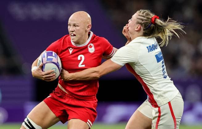 Paris 2024 Olympic Games, Olympische Spiele, Olympia, OS Stade de France, Saint-Denis, Paris, France 29 7 2024 Women™s Rugby Sevens - Quarter-Final France vs Canada France™s Chloe Jacquet with Olivia Apps of Canada Chloe Jacquet with Olivia Apps 29 7 2024  Copyright: x INPHO DanxSheridanx C36I9348
