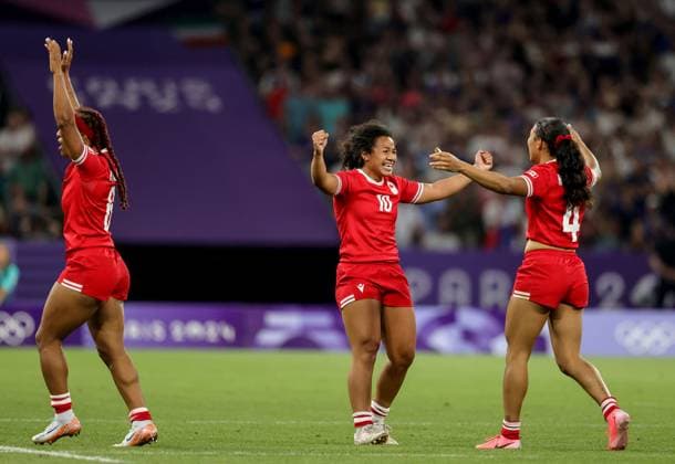 Paris 2024 Olympic Games, Olympische Spiele, Olympia, OS Stade de France, Saint-Denis, Paris, France 29 7 2024 Women™s Rugby Sevens - Quarter-Final France vs Canada Canada™s Fancy Bermudez celebrates with Asia Hogan-Rochester Fancy Bermudez celebrates with Asia Hogan-Rochester 29 7 2024  Copyright: x INPHO DanxSheridanx C36I9597