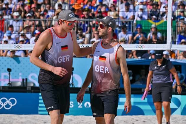 Olympische Spiele Beach volleyball, Beachvolleyball ; Paris 30.07.2024 Vorrunde, Herren, GER_FRA, Nils Ehlers (1, GER), Clemens Wickler (2, GER), Copyright: xBEAUTIFULxSPORTS TomxBlochx