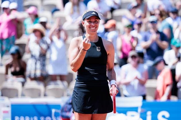 FRA, Paris, Olympischen Spiele Paris 2024, (30.07.2024, (Tennis EINZEL Damen, Dritte Runde Angelique Kerber (Deutschland) - Leylah Fernandez (Kanada), Tennisstadion Roland Garros - Court Simonne-Mattehieu) Angelique Kerber (Deutschland) jubelt nach dem Sieg, glücklich Copyright: HMBxMedia SteffiexWunderl