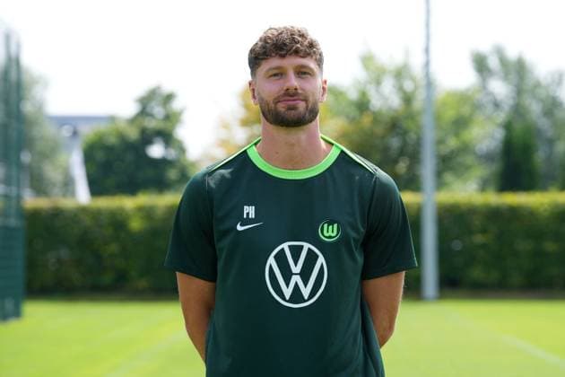 VfL Wolfsburg, Fototermin Wolfsburg, 25.07.2024, MediaDay, Fototermin, Portrait, Co-Trainer Patrick Hasenhüttl (VfL Wolfsburg)