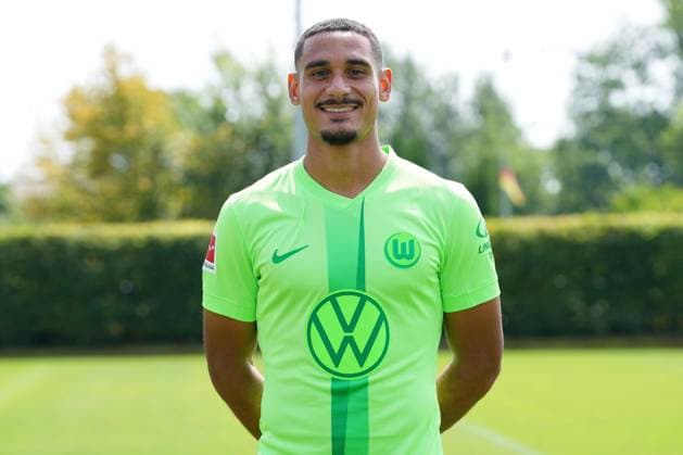 VfL Wolfsburg, Fototermin Wolfsburg, 25.07.2024, MediaDay, Fototermin, Portrait, Maxence Lacroix (VfL Wolfsburg)