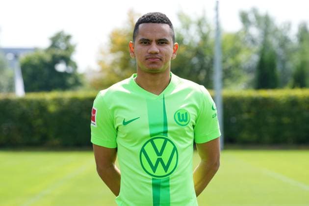 VfL Wolfsburg, Fototermin Wolfsburg, 25.07.2024, MediaDay, Fototermin, Portrait, Rogerio (VfL Wolfsburg)