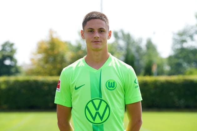 VfL Wolfsburg, Fototermin Wolfsburg, 25.07.2024, MediaDay, Fototermin, Portrait, Bence Dardai (VfL Wolfsburg)
