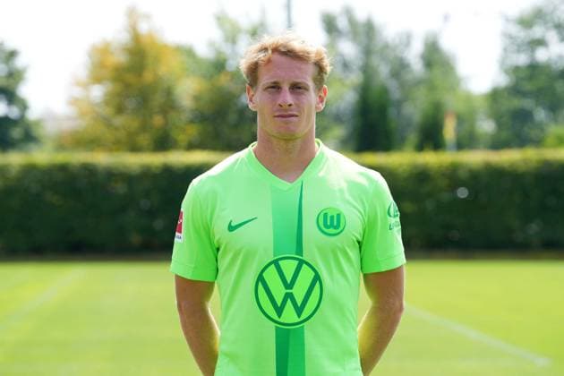 VfL Wolfsburg, Fototermin Wolfsburg, 25.07.2024, MediaDay, Fototermin, Portrait, Nicolas Cozza (VfL Wolfsburg)