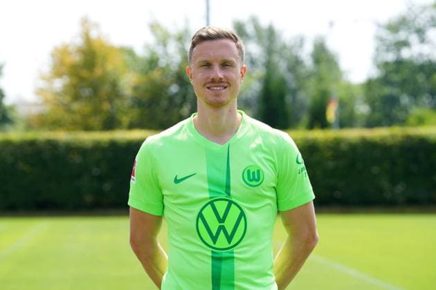 VfL Wolfsburg, Fototermin Wolfsburg, 25.07.2024, MediaDay, Fototermin, Portrait, Yannick Gerhardt (VfL Wolfsburg)