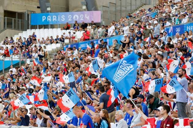 JEUX OLYMPIQUES PARIS 2024 PHOTOPQR LA PROVENCE SPEICH Frederic ; Marseille ; 30 07 2024 ; Jeux Olympiques Paris 2024 Tournoi de football olympique masculin Groupe A 3e journee Match Nouvelle-Zelande ( NZL ) - France ( FRA ) au Stade Velodrome de Marseille - The Paris 2024 Summer Olympic Games, Olympische Spiele, Olympia, OS (Jul 26-Aug 11, 2024). - The Paris 2024 Summer Olympic Games (Jul 26-Aug 11, 2024).