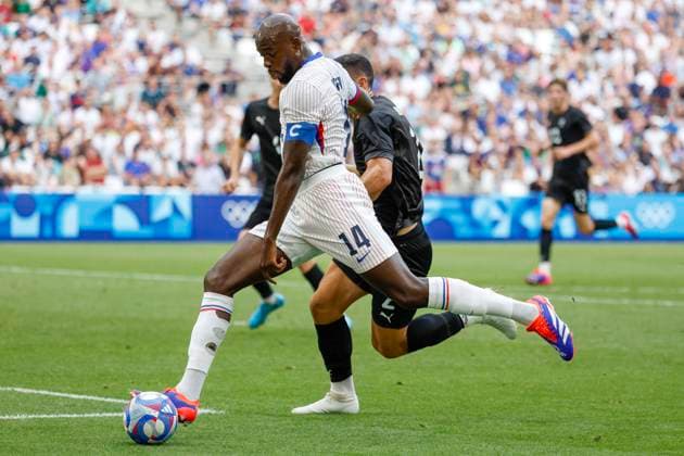 JEUX OLYMPIQUES PARIS 2024 PHOTOPQR LA PROVENCE SPEICH Frederic ; Marseille ; 30 07 2024 ; Jeux Olympiques Paris 2024 Tournoi de football olympique masculin Groupe A 3e journee Match Nouvelle-Zelande ( NZL ) - France ( FRA ) au Stade Velodrome de Marseille MATETA (FRA) BUT - The Paris 2024 Summer Olympic Games, Olympische Spiele, Olympia, OS (Jul 26-Aug 11, 2024). - The Paris 2024 Summer Olympic Games (Jul 26-Aug 11, 2024).