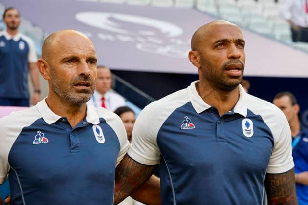 JEUX OLYMPIQUES PARIS 2024 PHOTOPQR LA PROVENCE SPEICH Frederic ; Marseille ; 30 07 2024 ; Jeux Olympiques Paris 2024 Tournoi de football olympique masculin Groupe A 3e journee Match Nouvelle-Zelande ( NZL ) - France ( FRA ) au Stade Velodrome de Marseille THIERRY HENRY (D) - The Paris 2024 Summer Olympic Games, Olympische Spiele, Olympia, OS (Jul 26-Aug 11, 2024). - The Paris 2024 Summer Olympic Games (Jul 26-Aug 11, 2024).