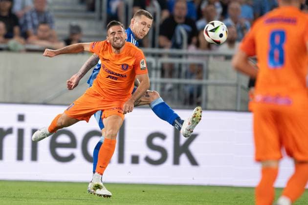 Juraj Kucka in the battle during UEFA Champions league preliminary quaterfinal match, SK Slovan Bratislava - NK Celje, 30. july 2024 Copyright: xMICHALxFAJT,ZOSPORTU.SKx DSC_5858