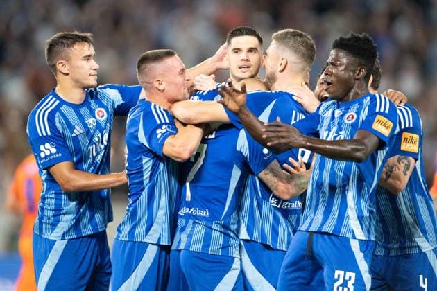 Marko Tolic a goal celebrate with his teammates during UEFA Champions league preliminary quaterfinal match, SK Slovan Bratislava - NK Celje, 30. july 2024 Copyright: xMICHALxFAJT,ZOSPORTU.SKx DSC_5971