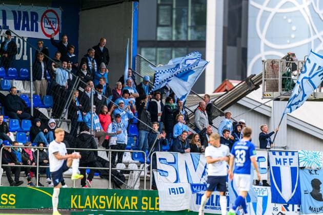 240730 Fans of Malmö FF during the UEFA Champions League football match between Klaksvik and Malmö FF on July 30, 2024 in Klaksvik. Photo: Mathilda Ahlberg BILDBYRAN kod MA MA0693 fotboll football soccer fotball champions league klaksvik malmö ff bbeng Qualifiers kval Copyright: MATHILDAxAHLBERG BB240730MA113