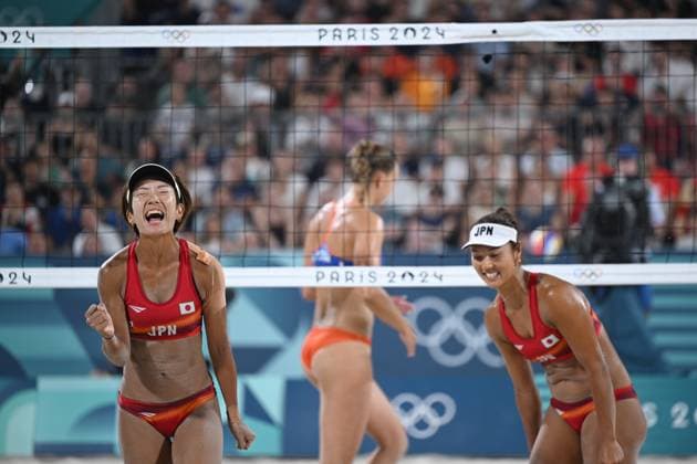 Akiko Hasegawa & Miki Ishii (JPN), JULY 30, 2024 - Beach volleyball, Beachvolleyball : Women s Preliminary match during the Paris 2024 Olympic Games, Olympische Spiele, Olympia, OS at Eiffel Tower Stadium in Paris, France. Noxthirdxpartyxsales  (261378910)