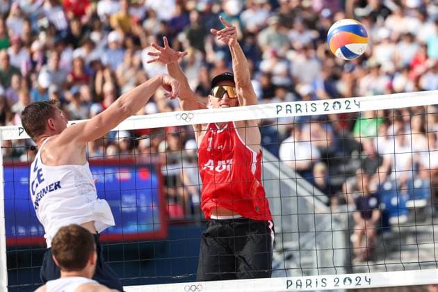 OLYMPICS - Olympic Summer Games 2024 PARIS,FRANCE,31.JUL.24 - OLYMPICS, Beach volleyball, Beachvolleyball - Olympic Summer Games Paris 2024, preliminary phase, men. Image shows David Schweiner and Julian Hoerl (AUT).  GEPAxpictures xArminxRauthner