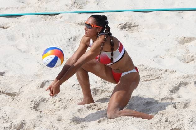 July 31, 2024, Paris, Ile-De-France, France: Beach volleyball, Beachvolleyball Women s Preliminary Phase Pool C match between Sara HUGHES and Kelly CHENG of United States against Clemence VIEIRA and Aline CHAMEREAU of Franceat the Paris 2024 Olympic Games, Olympische Spiele, Olympia, OS in Eiffel Tower Stadium in Paris, France Paris France - ZUMAc179 20240731_oly_c179_077 Copyright: xMickaelxChavetx