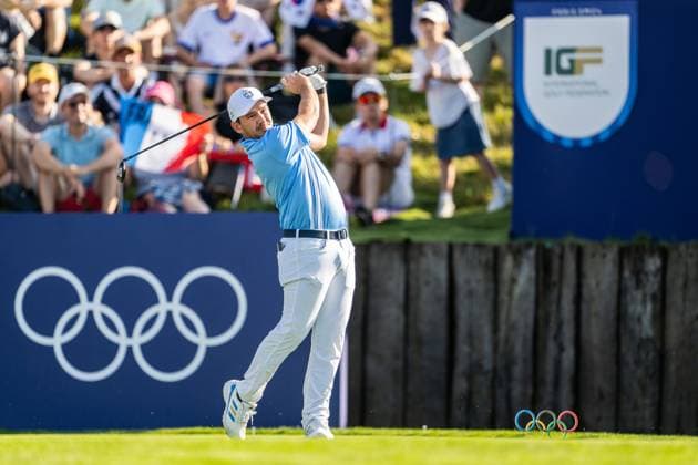 240801 Joaquin Niemann of Chile competes in men s individual golf round 1 during day 6 of the Paris 2024 Olympic Games, Olympische Spiele, Olympia, OS on August 1, 2024 in Paris. Photo: Ludvig Thunman BILDBYRAN kod LT LT0653 golf olympic games olympics os ol olympiska spel olympiske leker paris 2024 paris-os paris-ol 6 bbeng chile Copyright: LUDVIGxTHUNMAN BB240801LT005